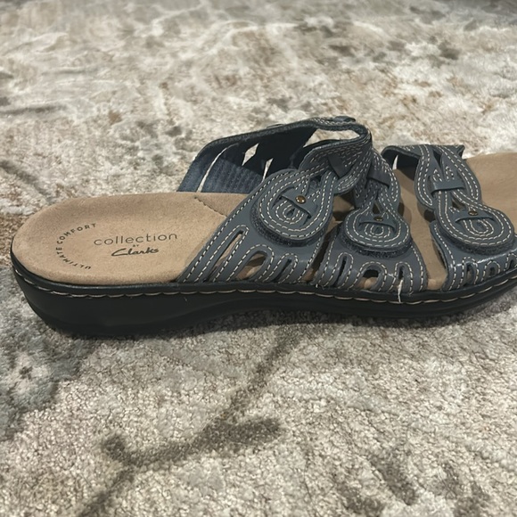 Brand New Clarks Strappy Sandals - Picture 3 of 3